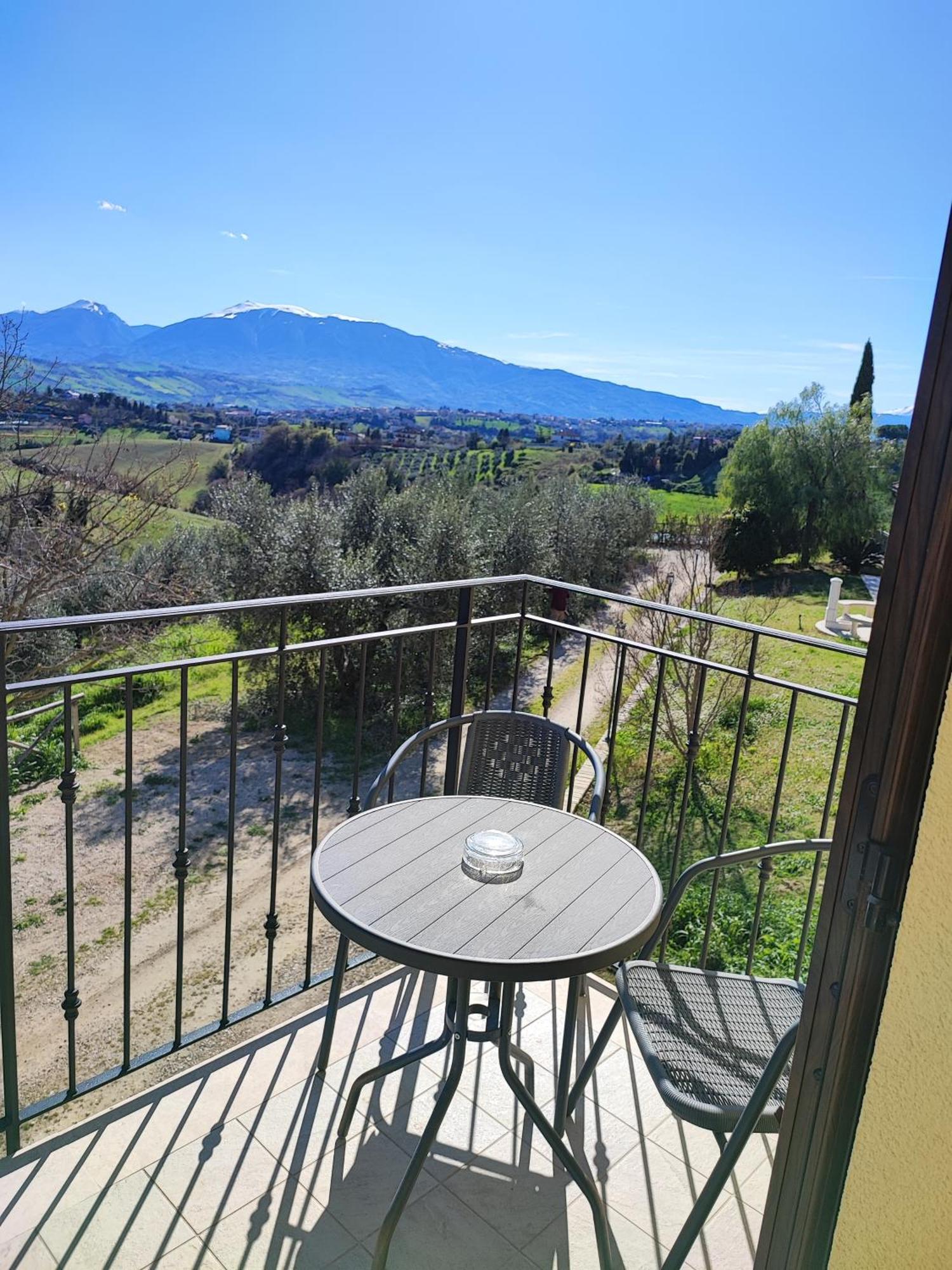 Agriturismo Alla Solagna Колли-дель-Тронто Экстерьер фото